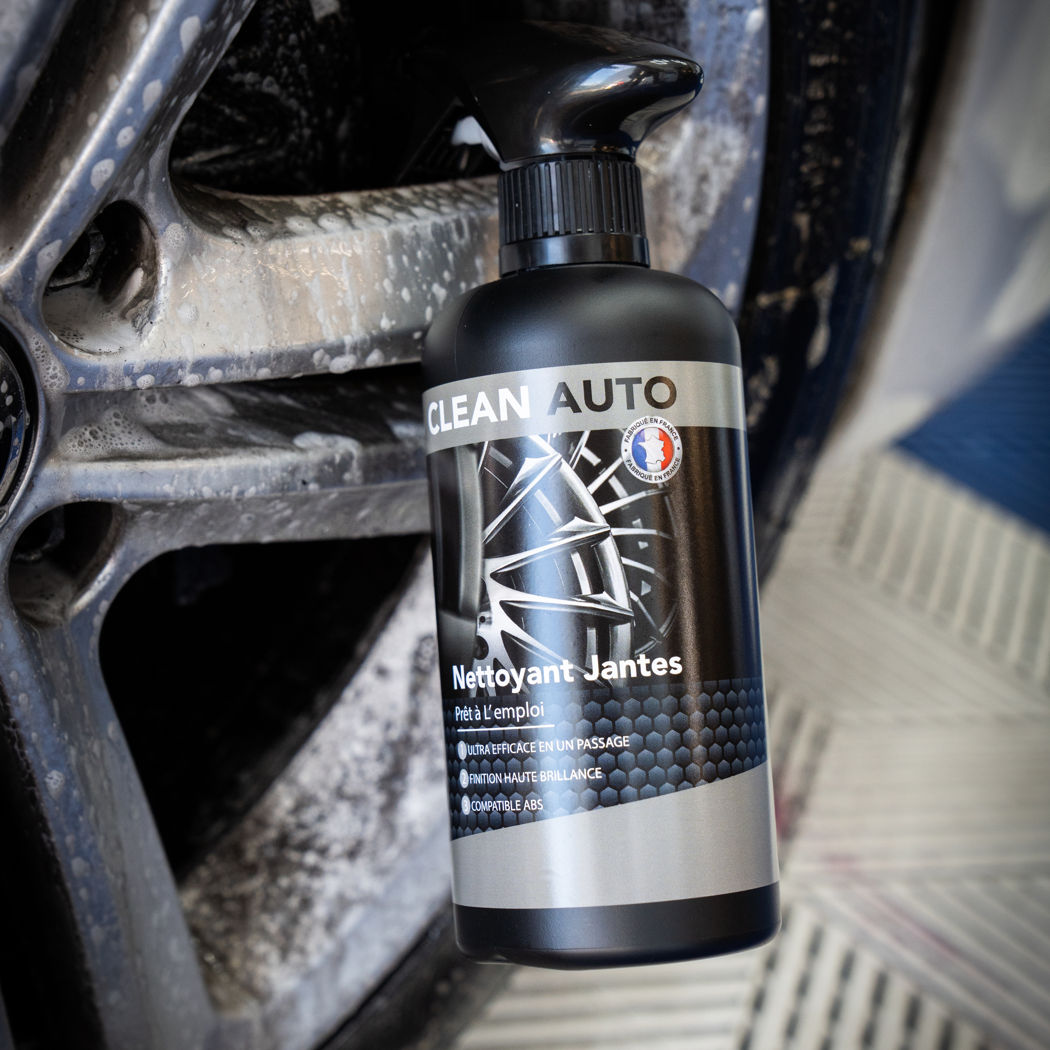 LIMPIADOR DE LLANTAS - DESENGRASANTE POTENTE (PAE) - CLEAN AUTO - DETAILING