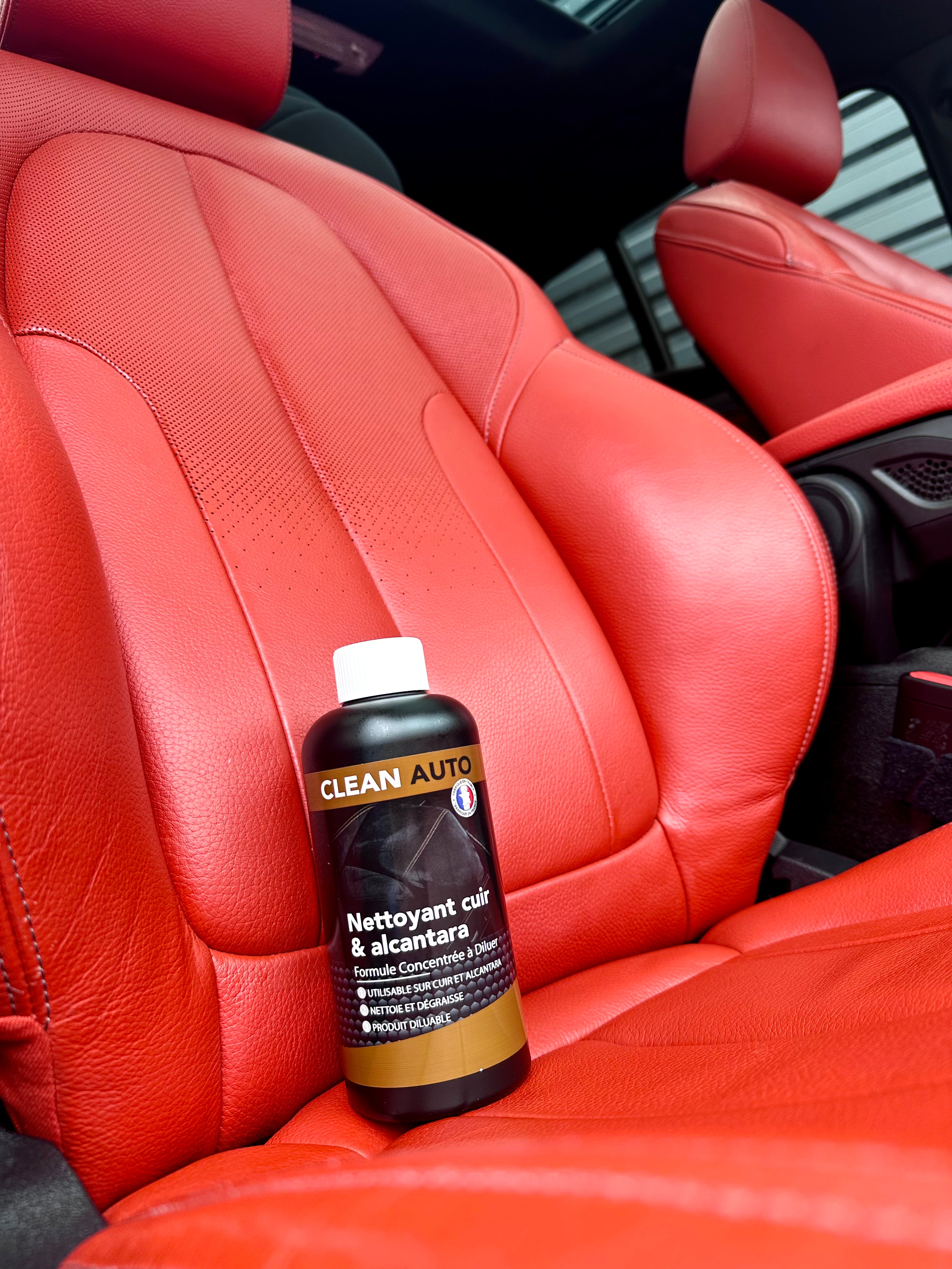 Leder- und Alcantara-Reinigerkonzentrat – Clean Auto – DETAILLIERUNG 500 ml – 1 l – wirksam – Verdünnung 5 %